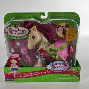 Strawberry Shortcake A World of Friends Berries to Blossoms Berry Pretty Ponies